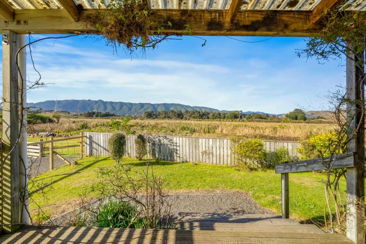 Cottage On Rutherford - Waikanae Holiday Home 외부 사진
